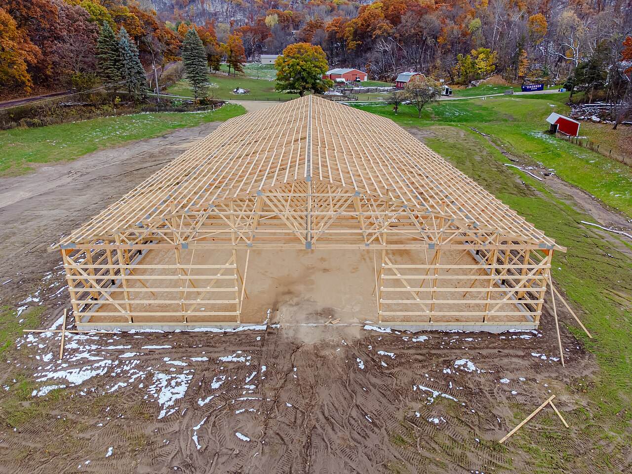 Holzrahmenbau aus der Vogelperspektive