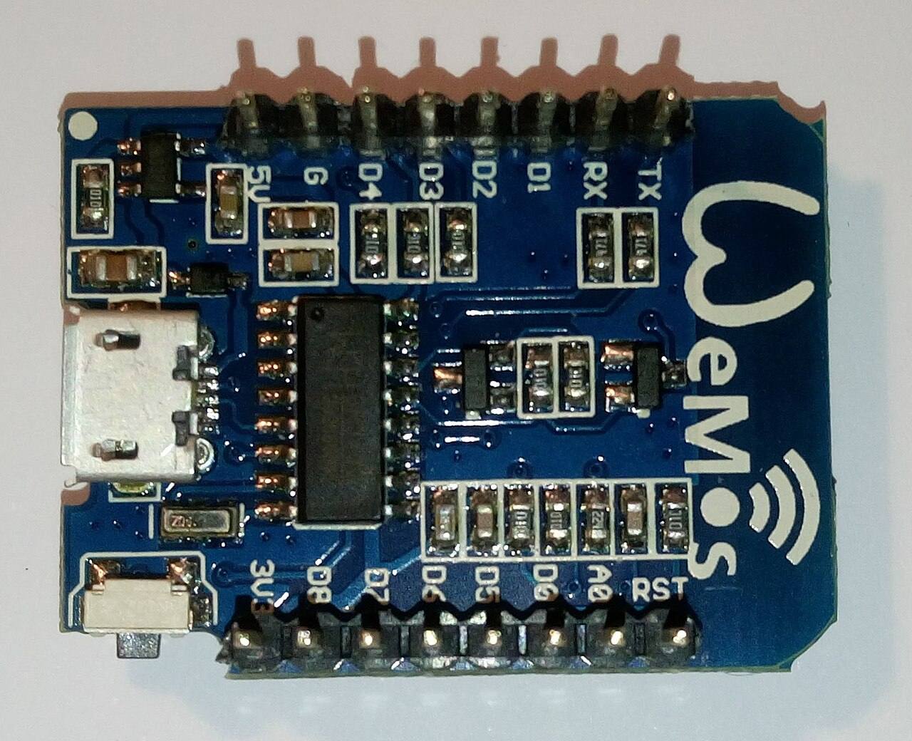 Mikrocontroller-Platine in Nahaufnahme