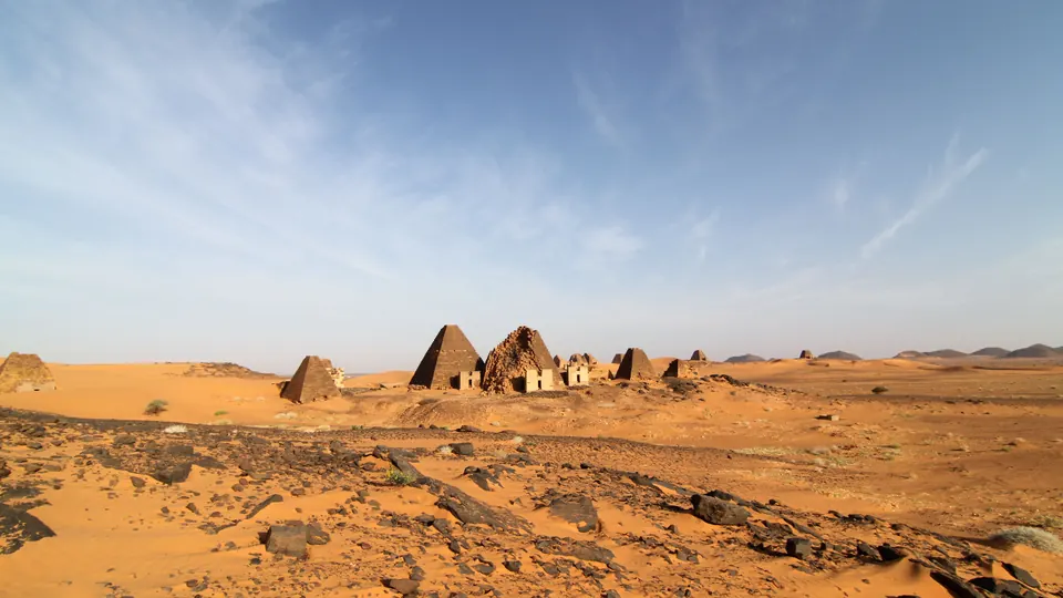 Pyramiden von Meroe in der Wüste im Sudan