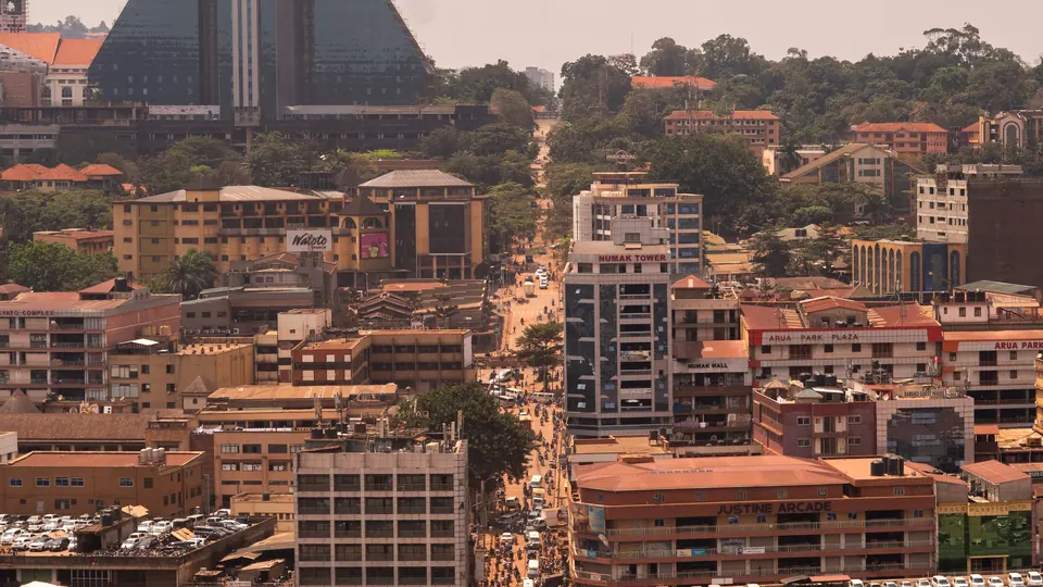 Luftaufnahme der Stadt Kampala in Uganda